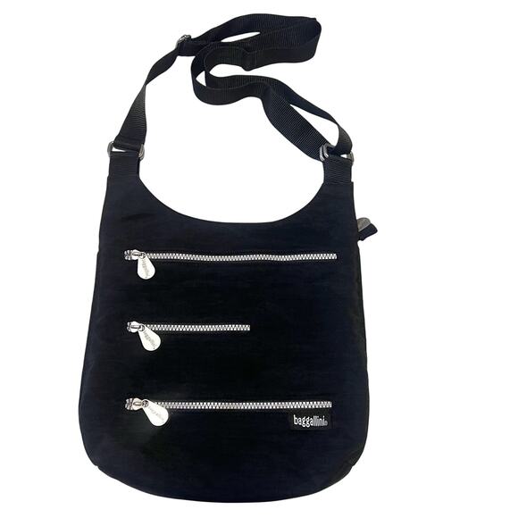BAGGALLINI Triple Zip Medium Slim Crossbody Travel Bag in Black Nylon - Picture 1 of 12